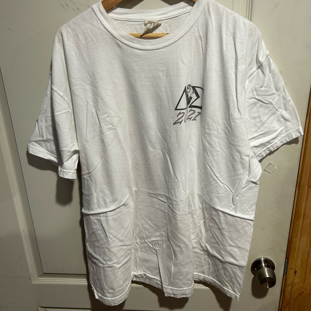 Men’s 2XL graphic T-Shirt